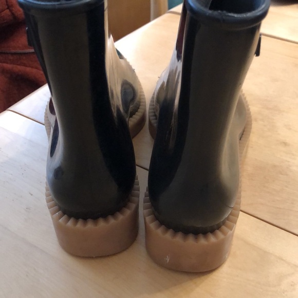 Melissa rain boots.  Glossy black with tan sole.  Size 9 - Picture 6 of 9